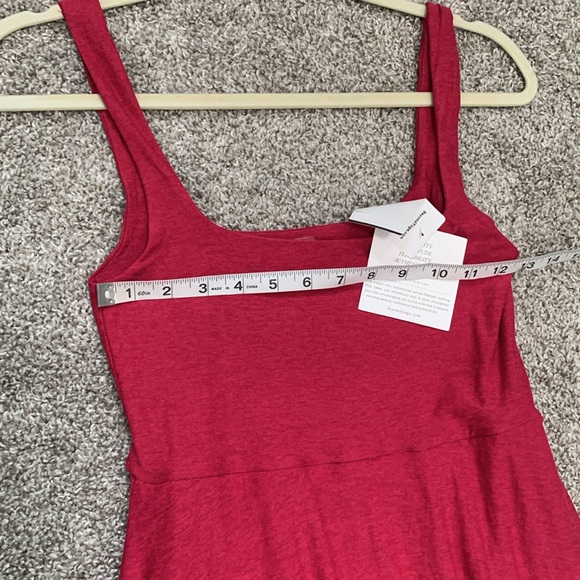 Beyond Yoga Featherweight On the Ready Square Neck Midi Dress - Picture 10 of 12